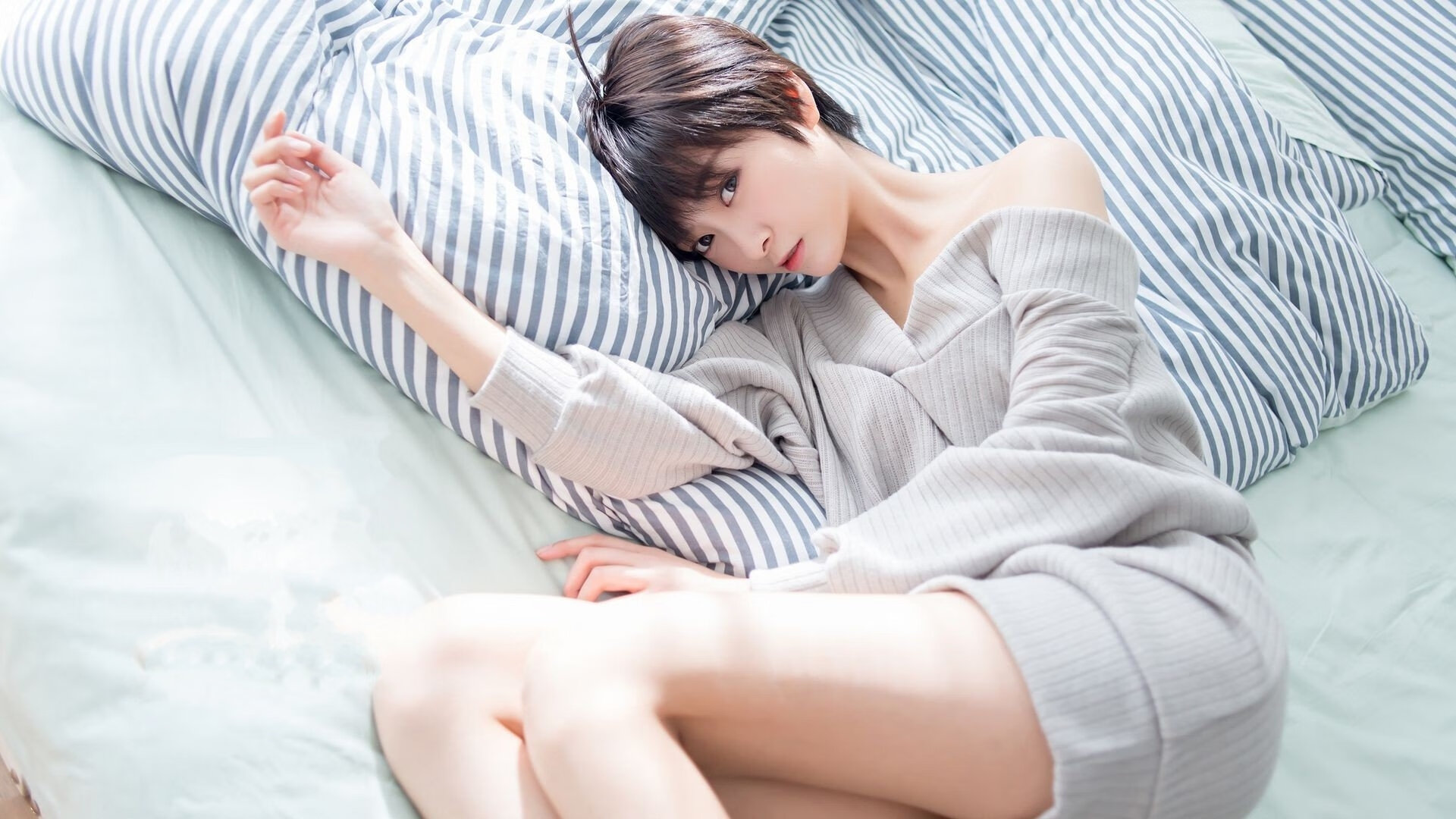 爱游戏体育-梅西射门如鬼魅，无敌射门技术难以拦截，梅西足球射门